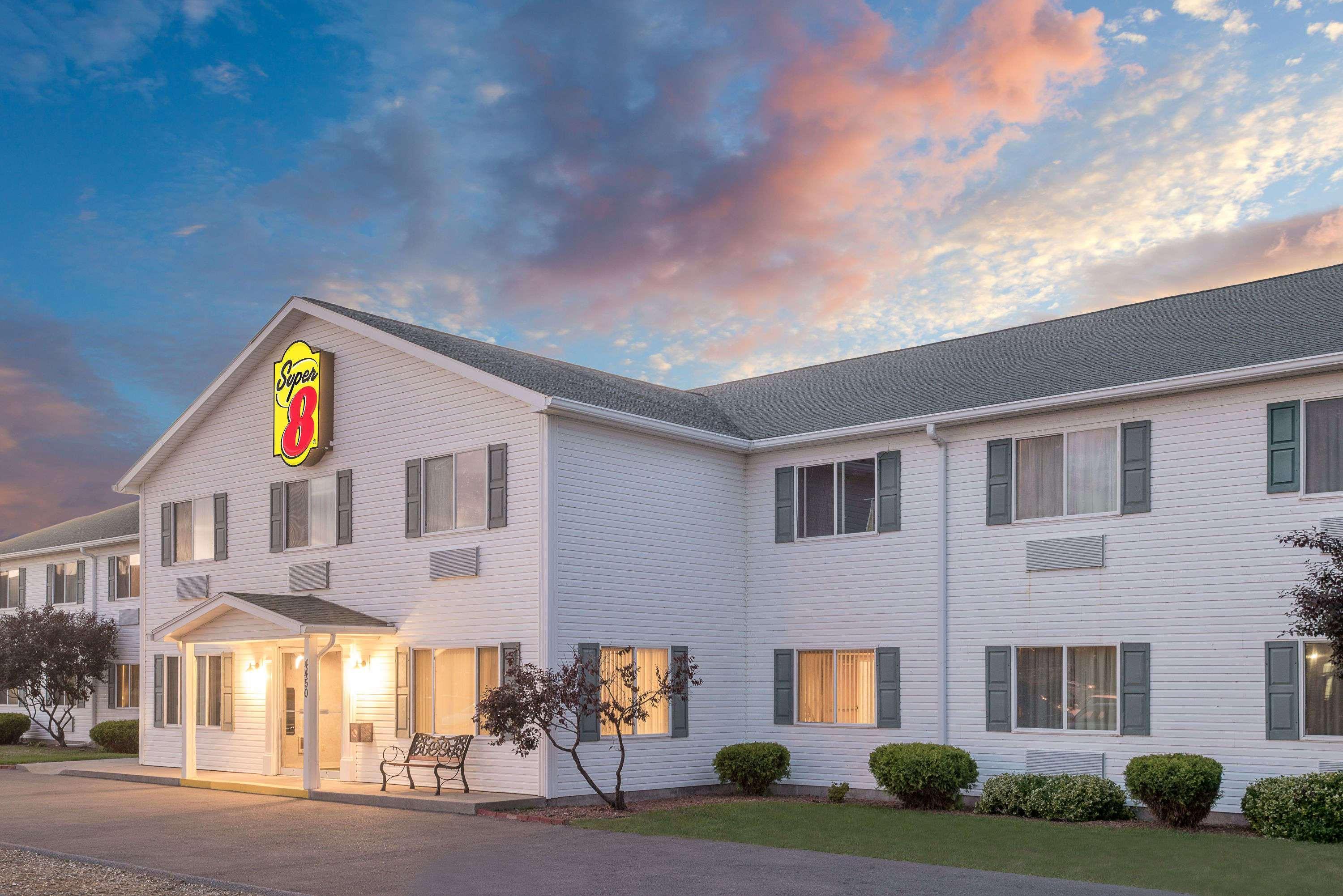 Super 8 By Wyndham 2*